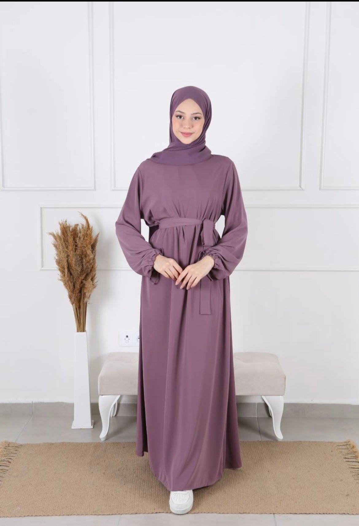 Abaya Lina