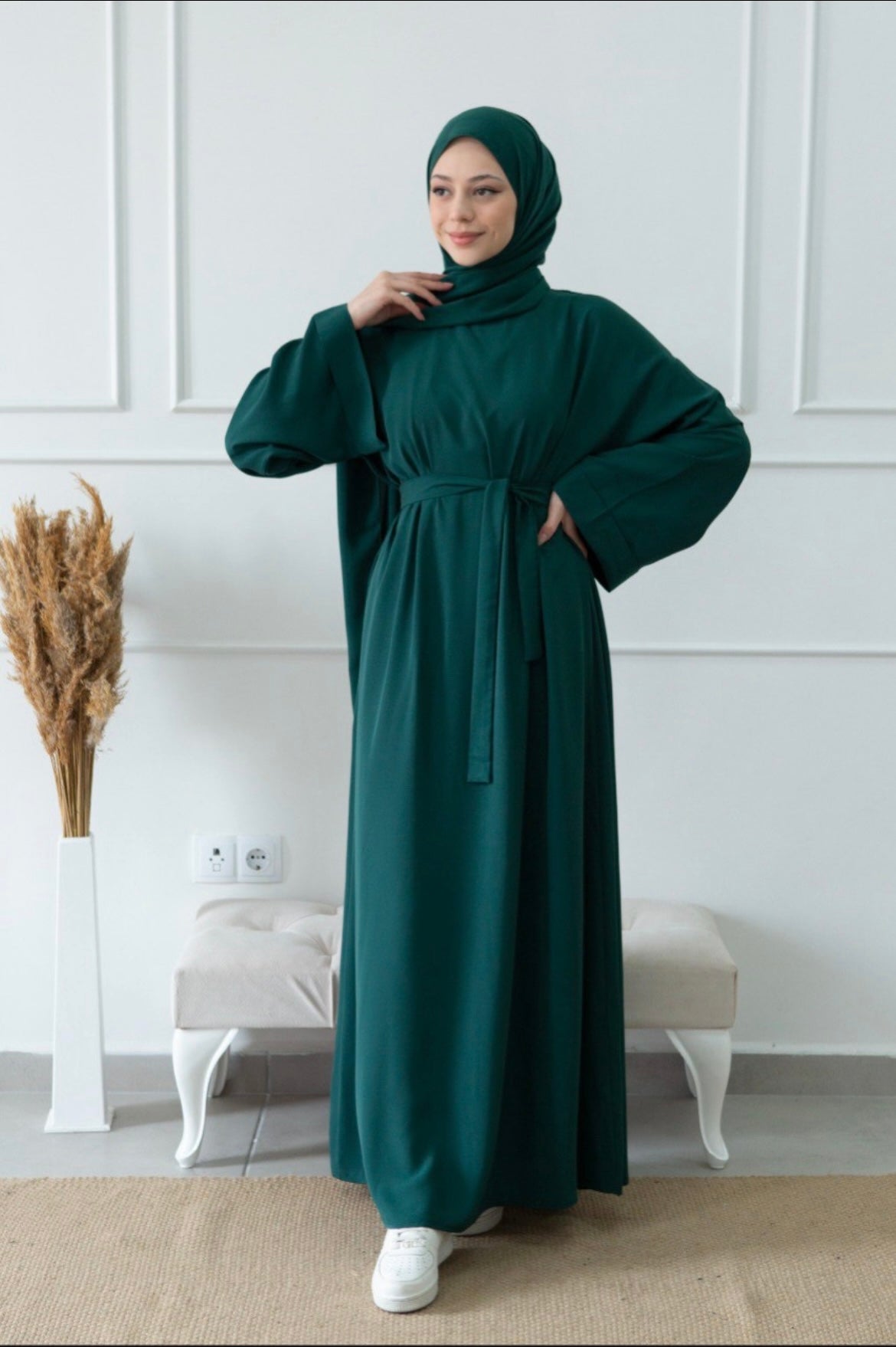 Abaya Hasna